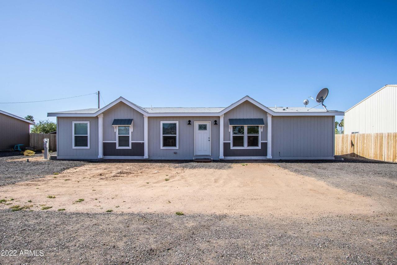 134 N Mountain Rd., Apache Junction, AZ 85120
