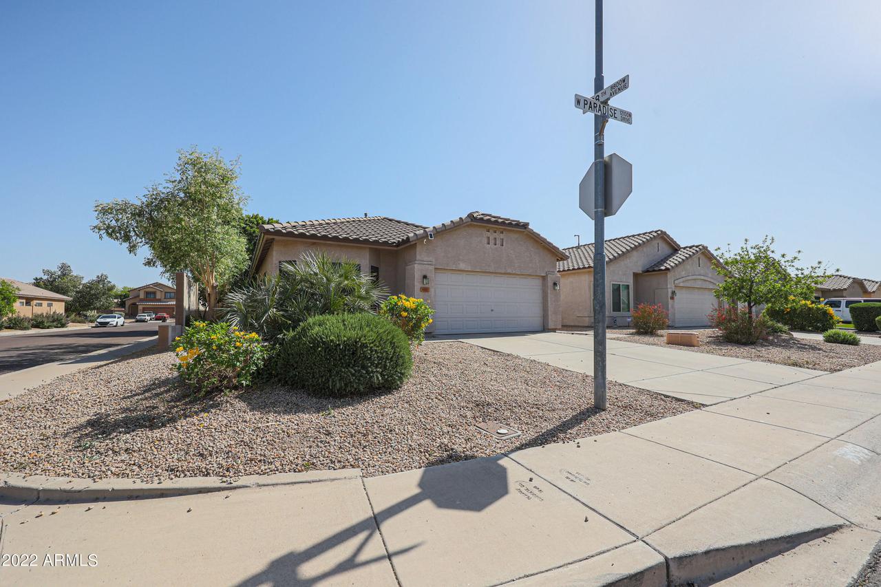 8807 W Paradise Dr., Peoria, AZ 85345