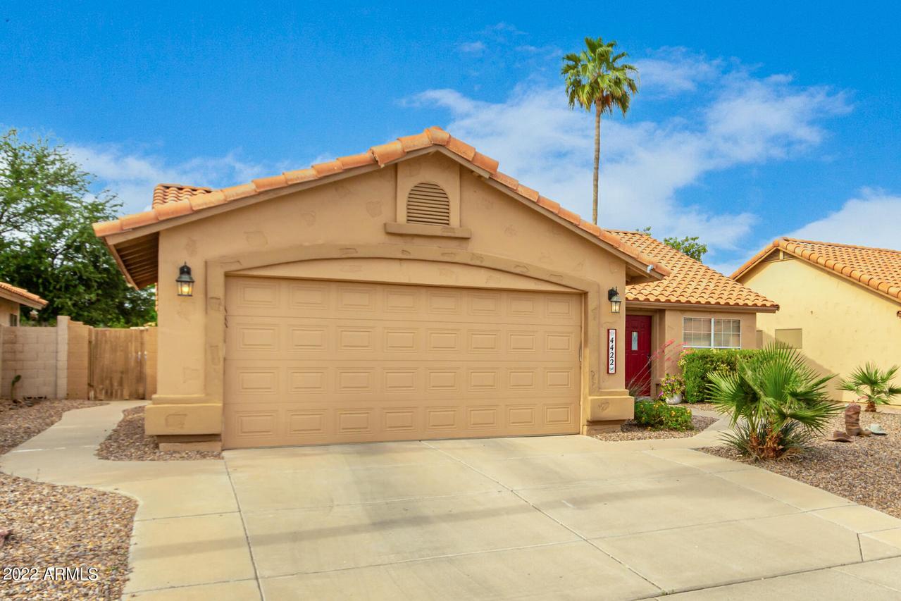 4422 E White Aster St., Phoenix, AZ 85044