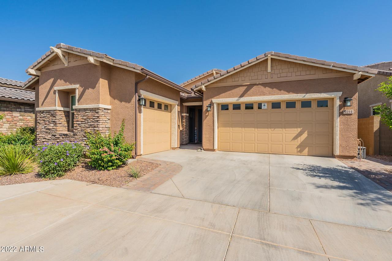 9214 W Meadowbrook Ave., Phoenix, AZ 85037