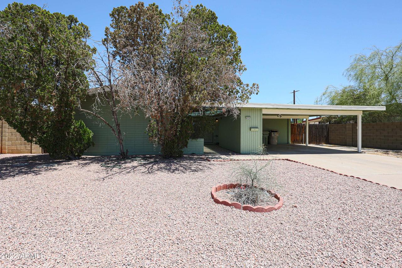 8029 N 56th Ave., Glendale, AZ 85302