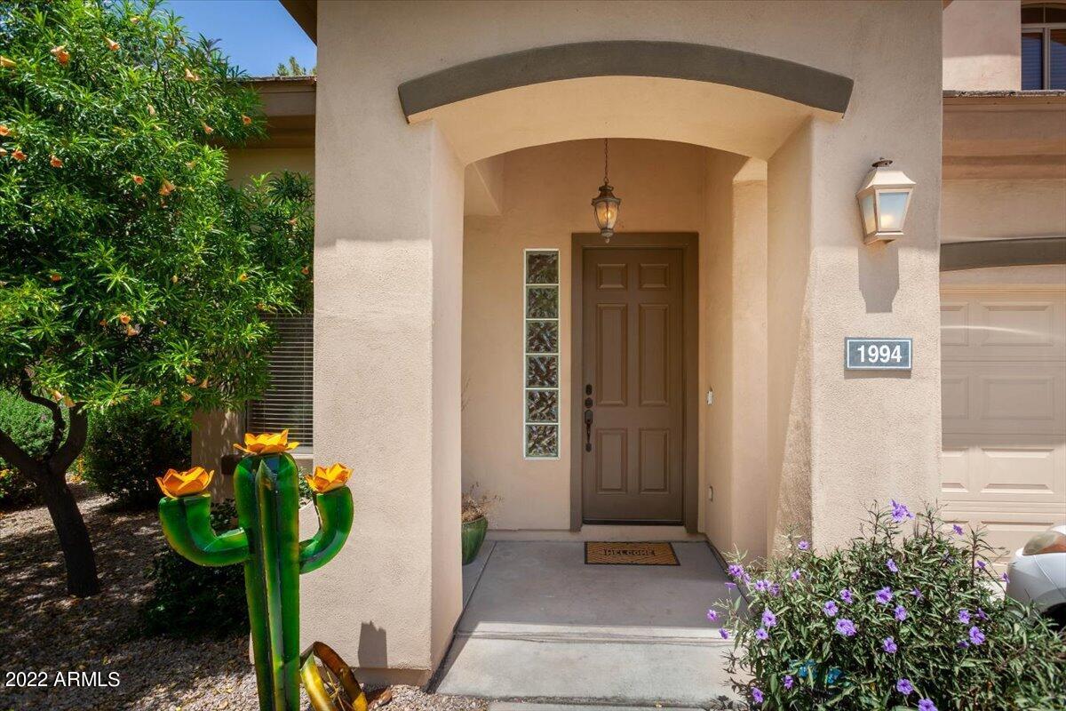 1994 W Periwinkle Way, Chandler, AZ 85248