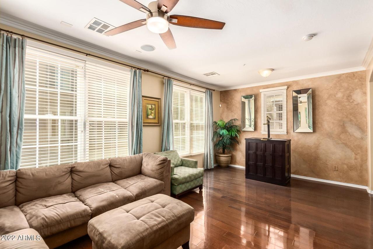 2631 S Balsam Dr., Gilbert, AZ 85295