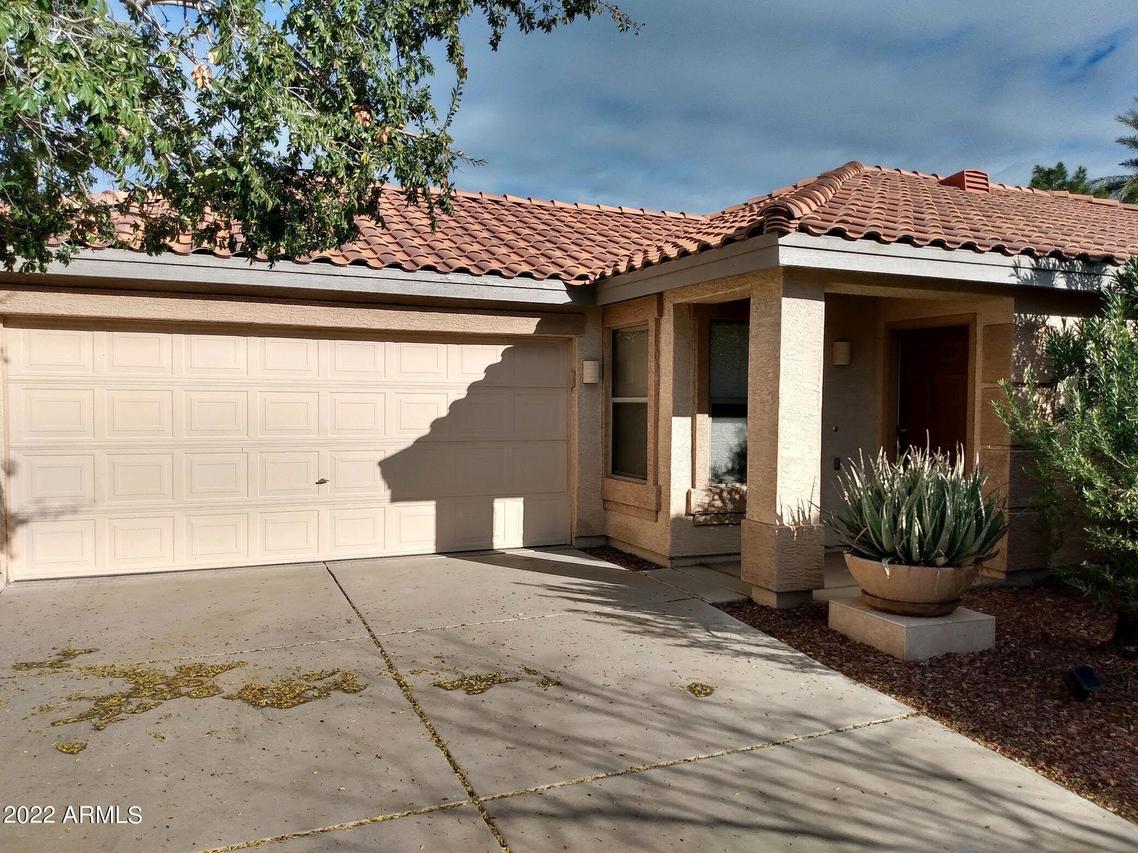 1519 S Danielson Way, Chandler, AZ 85286