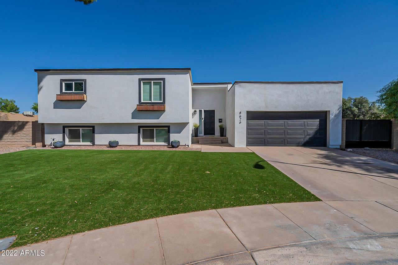 8626 E Whitton Ave., Scottsdale, AZ 85251