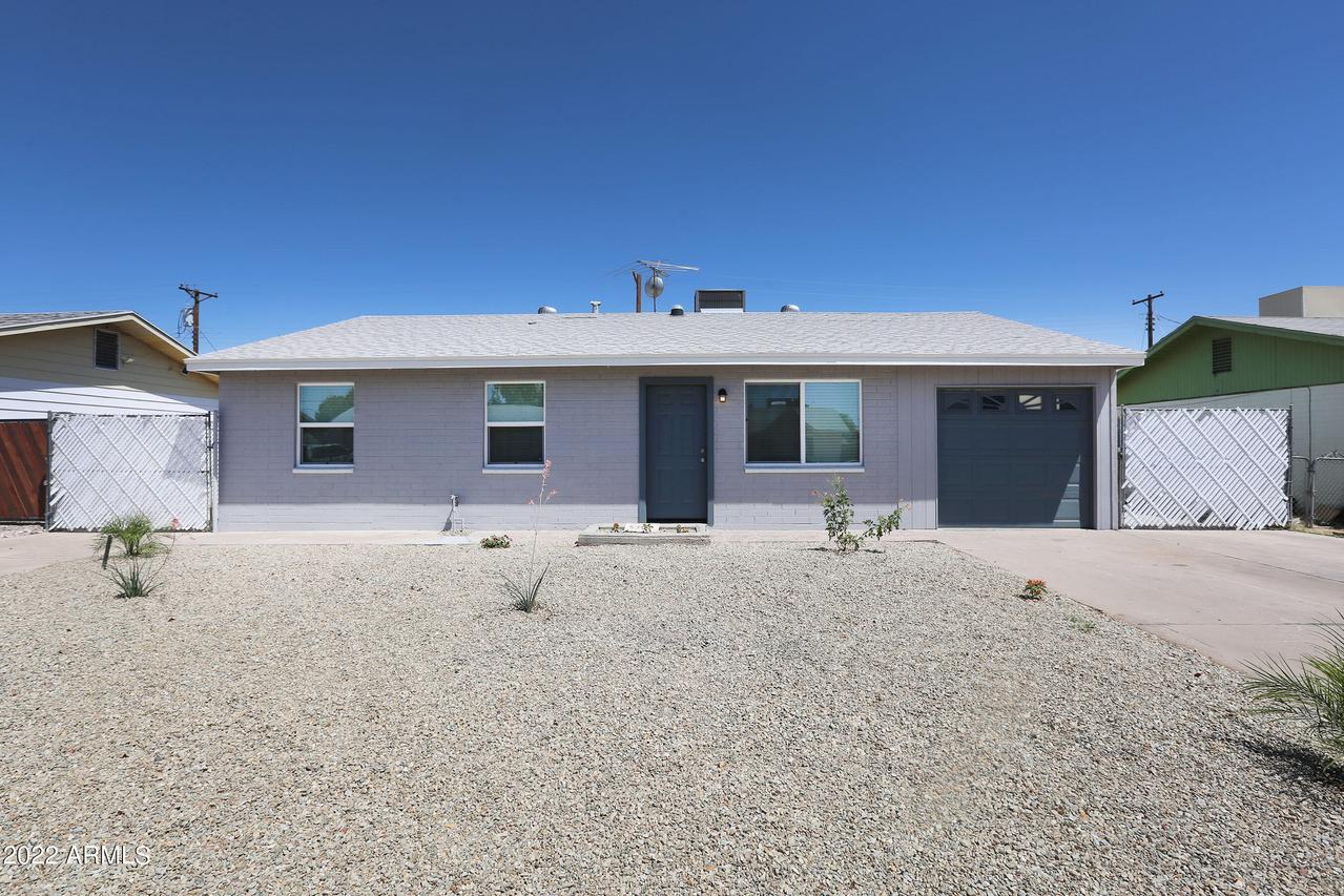 5727 N 64th Ave., Glendale, AZ 85301