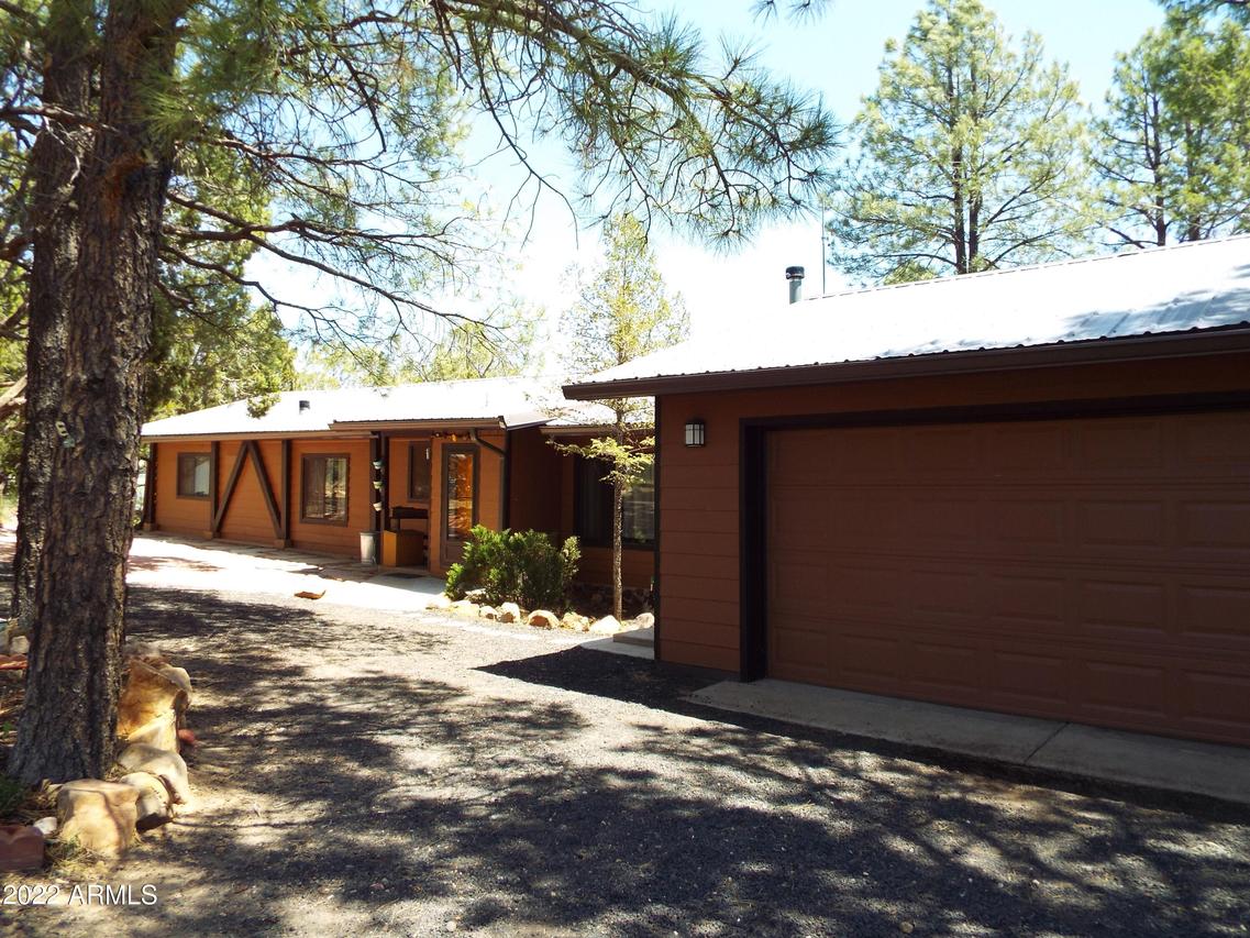 1033 Chaparral Dr., Show Low, AZ 85901