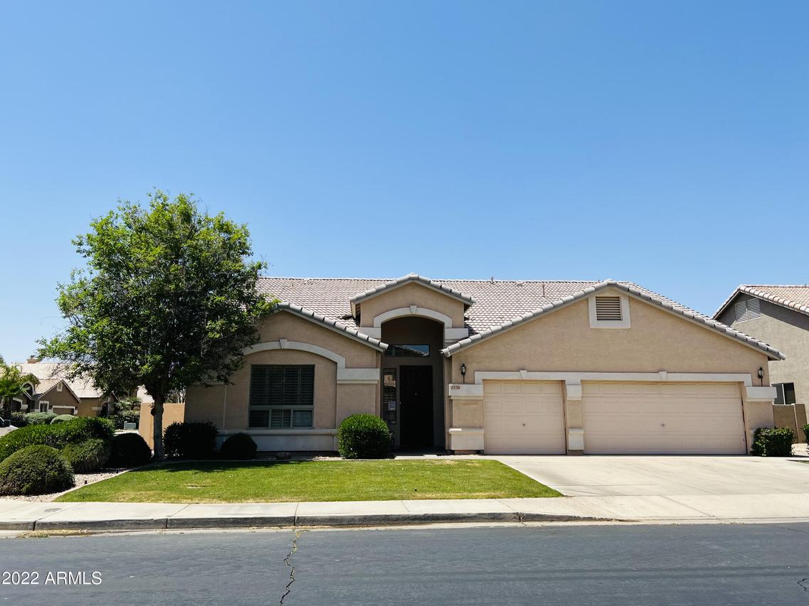 2550 S Revolta St., Mesa, AZ 85208