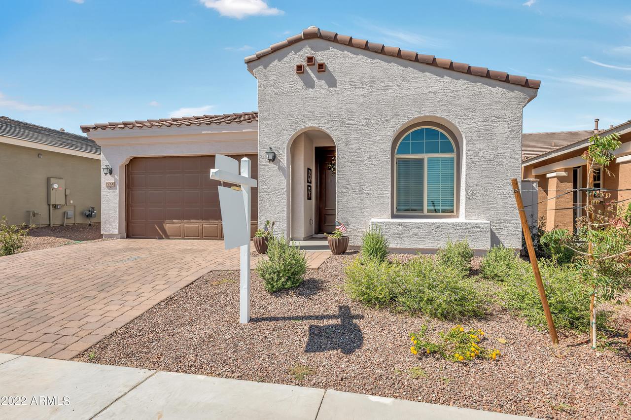 19996 W Turney Ave., Litchfield Park, AZ 85340
