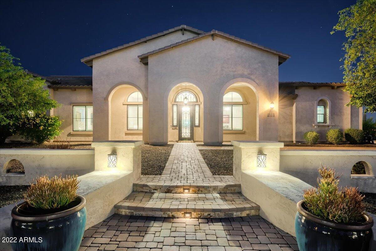 2303 N Woodruff, Mesa, AZ 85207