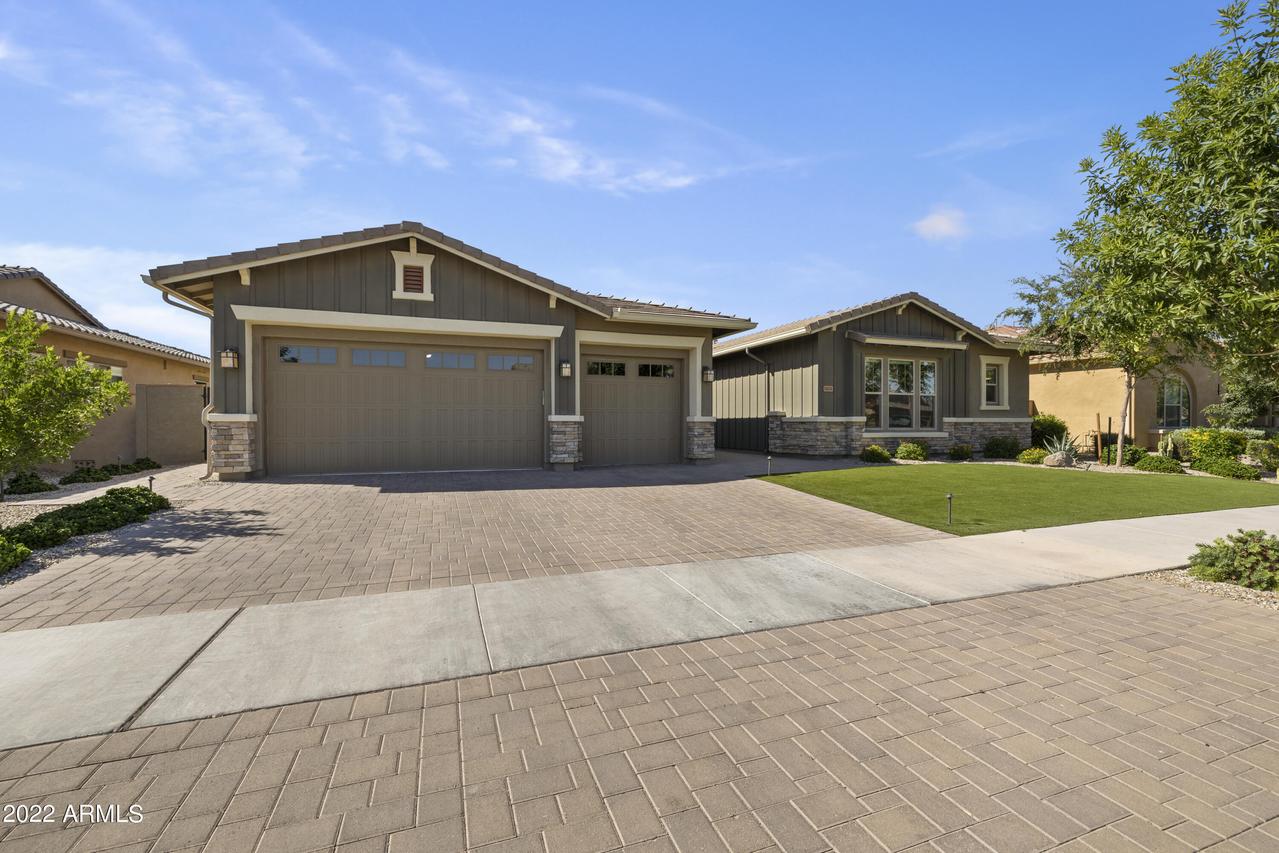 10320 E Alpha Ave., Mesa, AZ 85212
