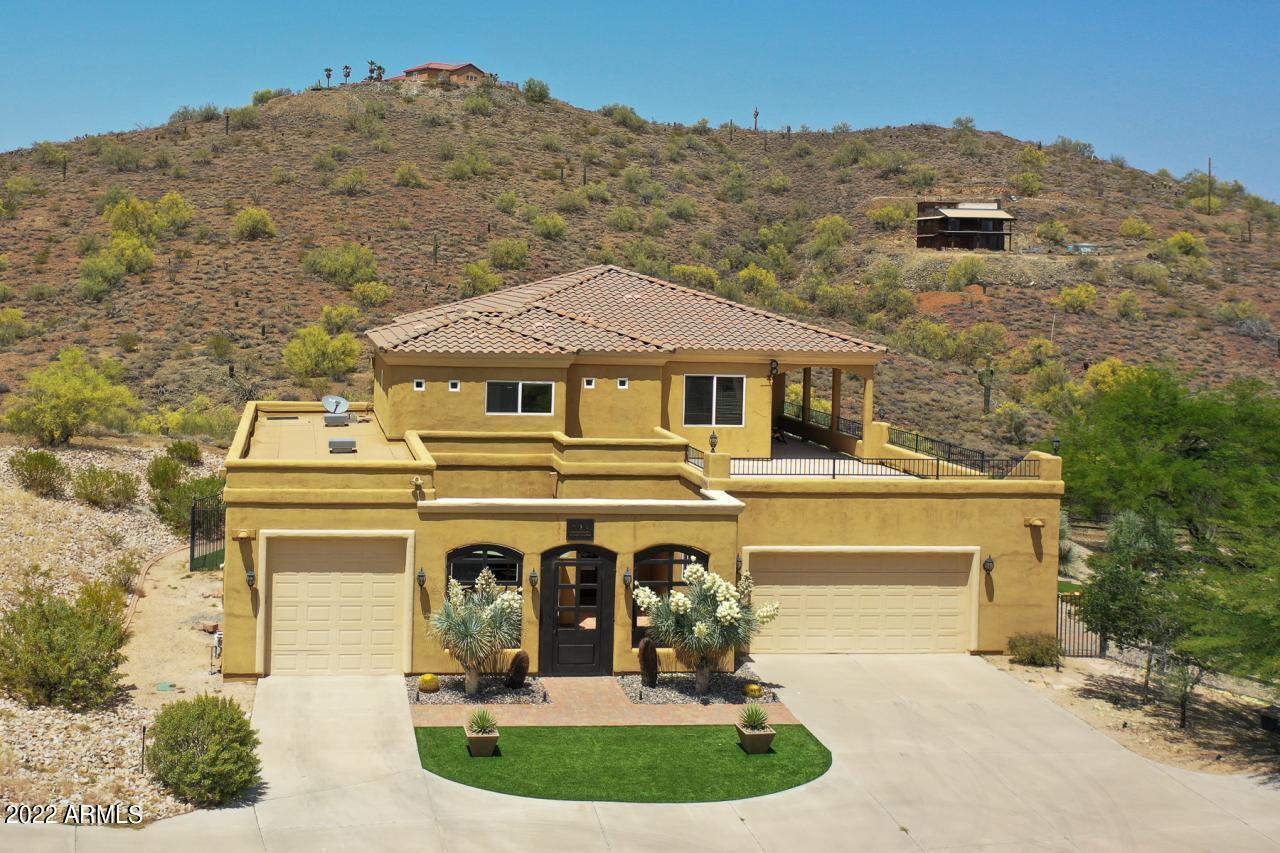 732 E Smokehouse Tr., Phoenix, AZ 85085