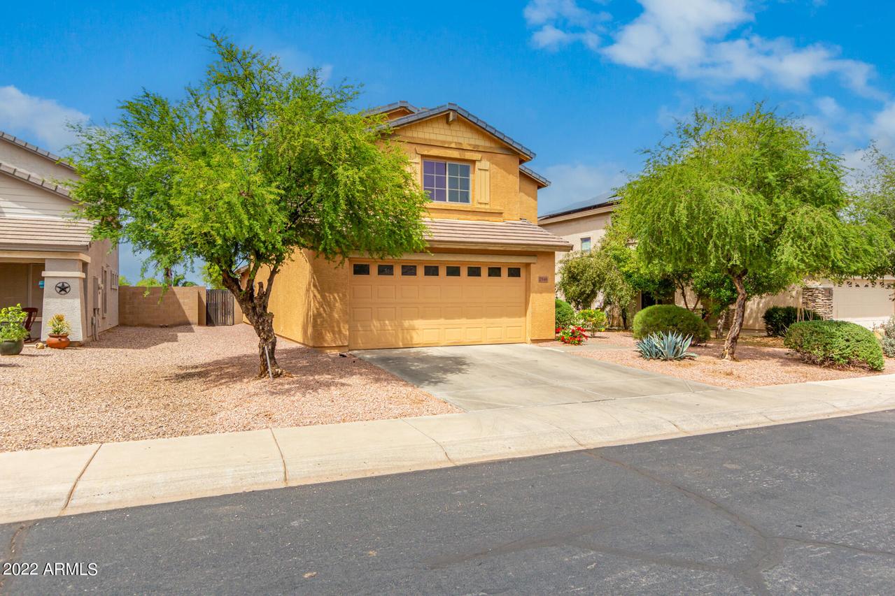 2548 W Desert Spring Way, San Tan Valley, AZ 85144