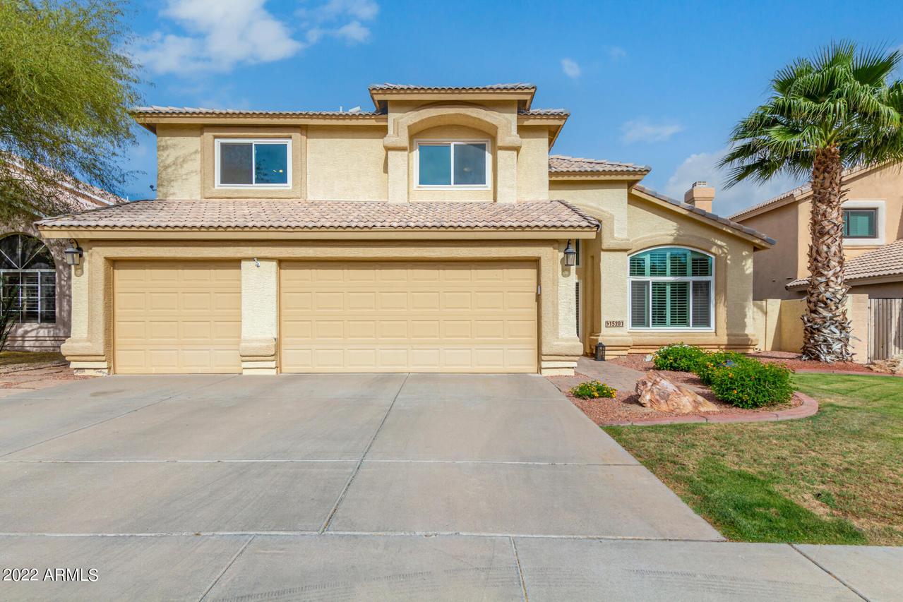 15201 S 25th St., Phoenix, AZ 85048