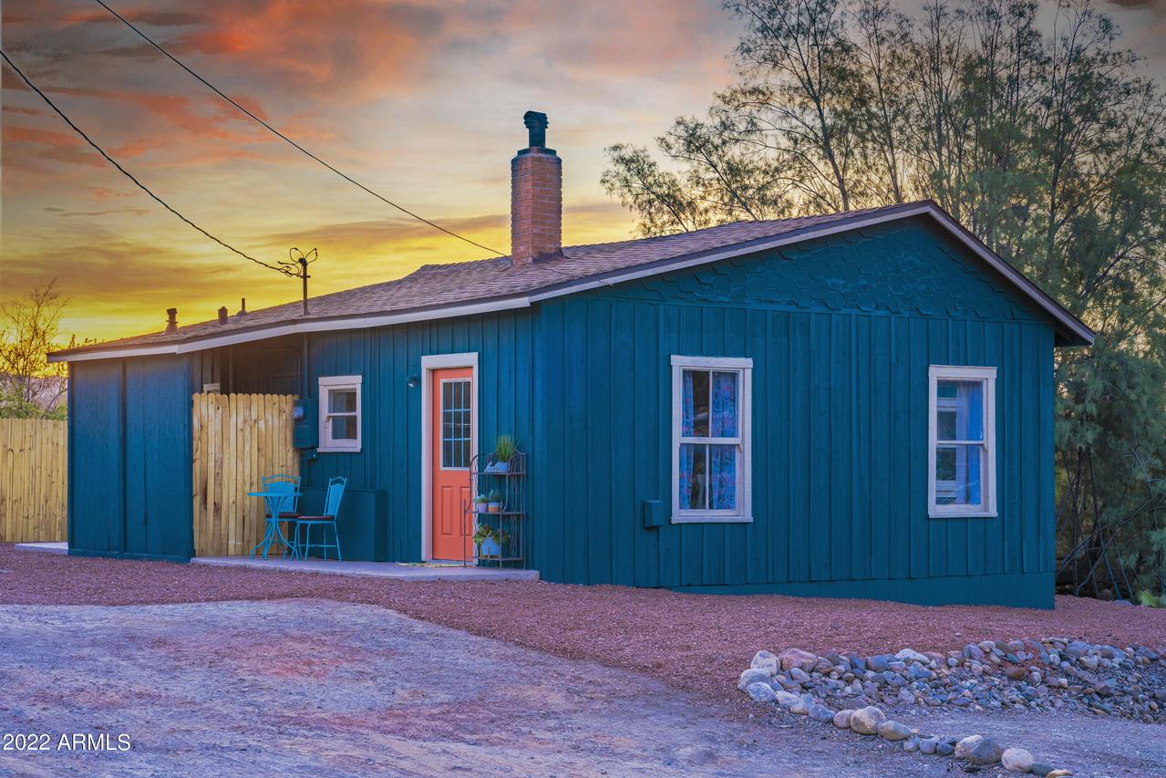 180 W Santa Cruz St., Wickenburg, AZ 85390
