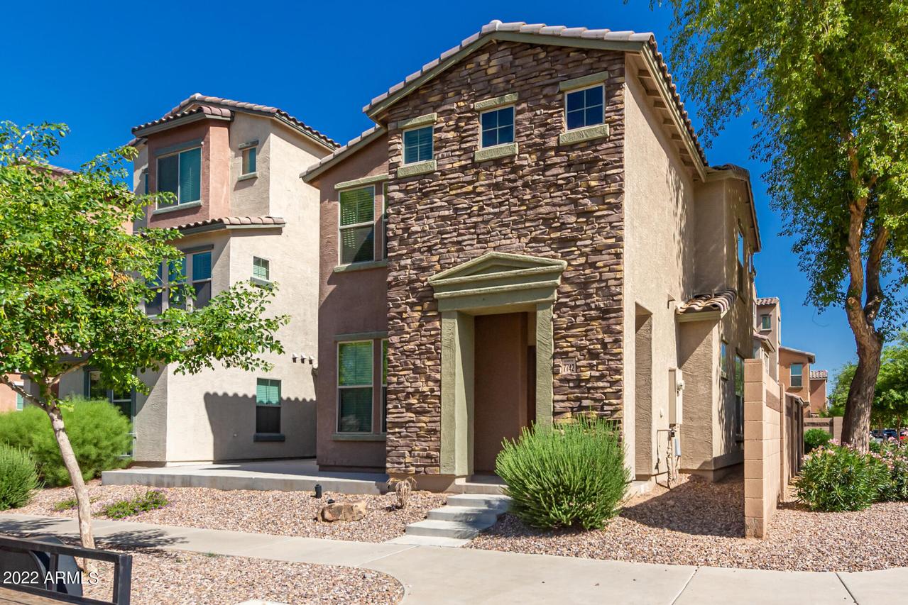 7742 W Palm Ln., Phoenix, AZ 85035