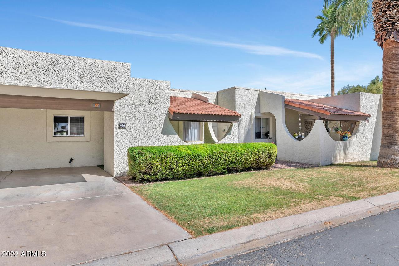 131 N Higley Rd. #27, Mesa, AZ 85205