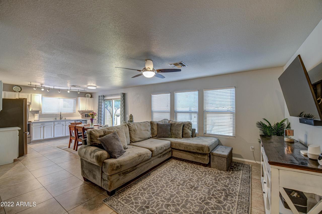 6061 S Wilson Dr., Chandler, AZ 85249