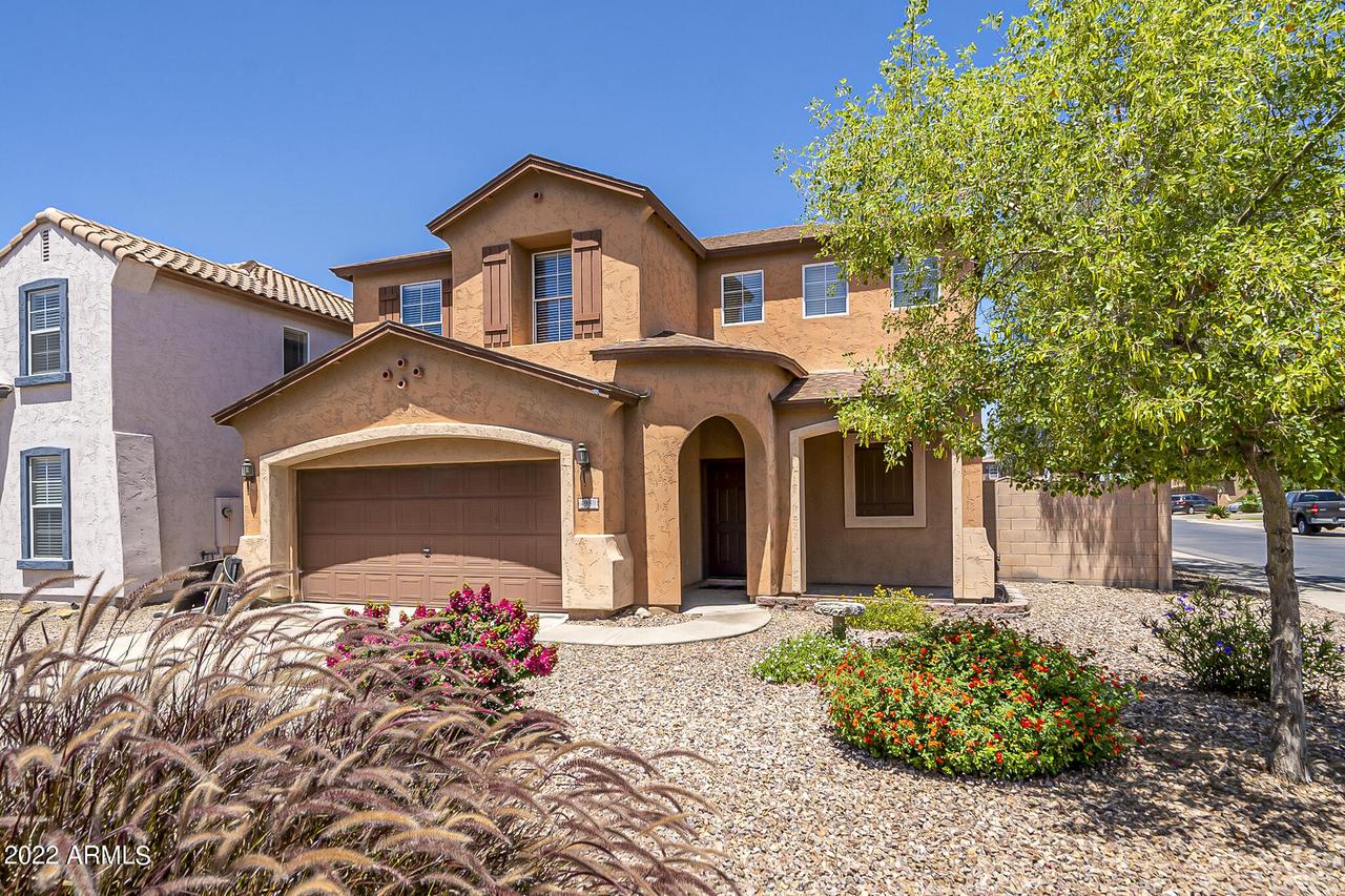 4980 E Meadow Land Dr., San Tan Valley, AZ 85140