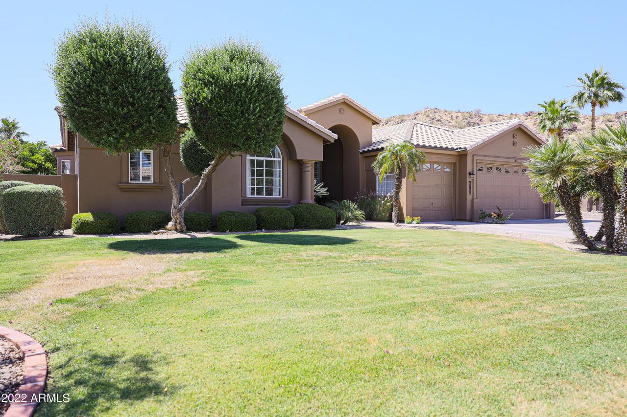 2630 E Silverwood Dr., Phoenix, AZ 85048
