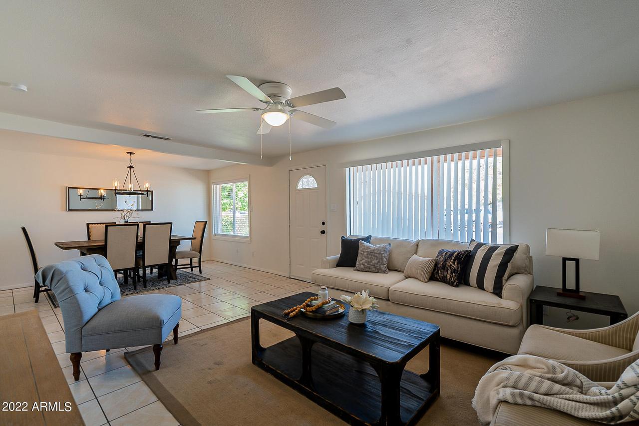 6716 N 51st Dr., Glendale, AZ 85301