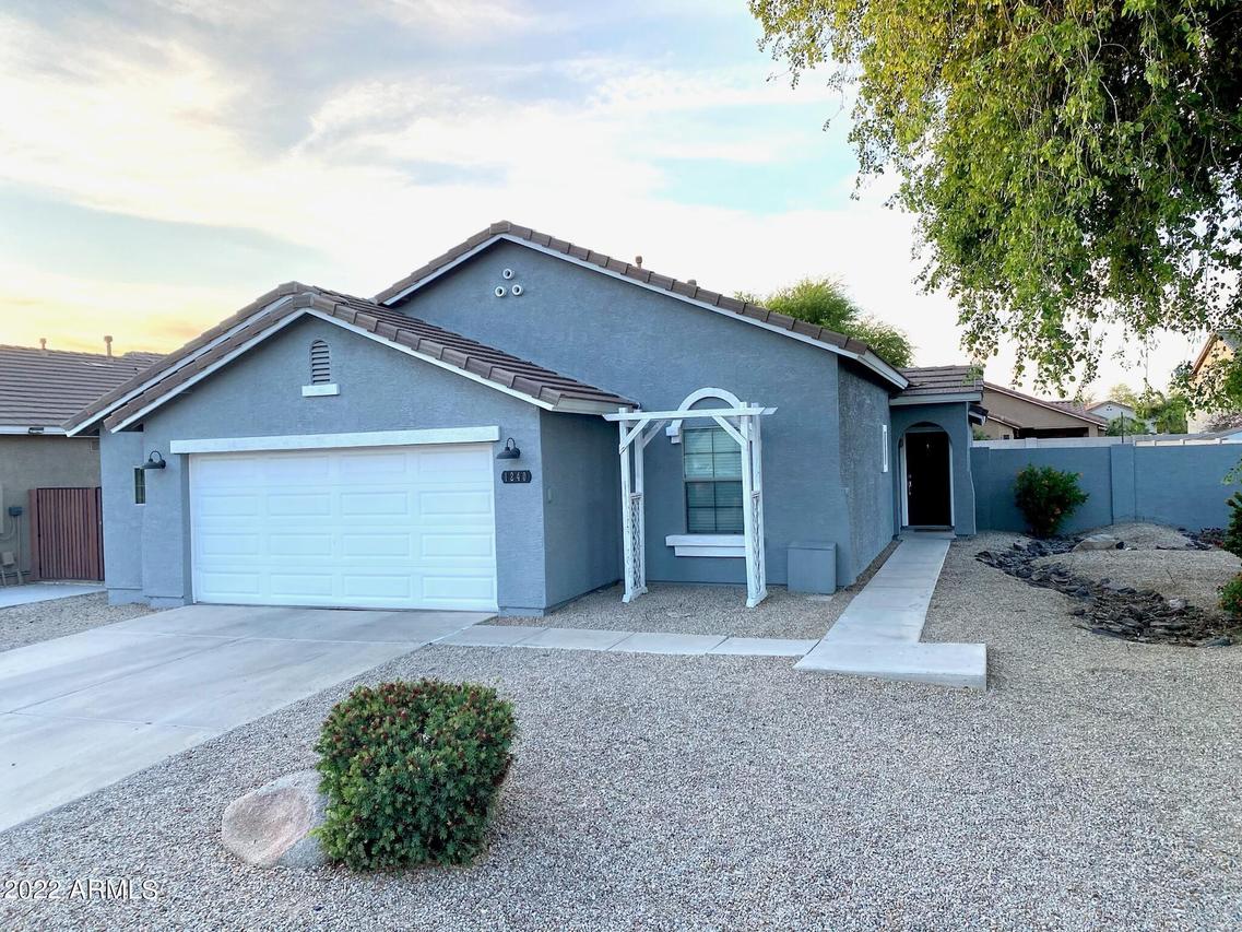 1240 E Heather Dr., San Tan Valley, AZ 85140