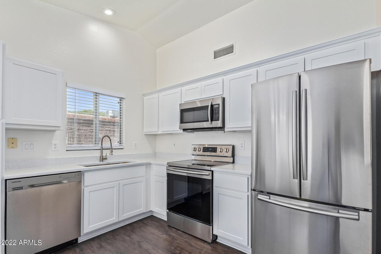3346 W Kimberly Way, Phoenix, AZ 85027