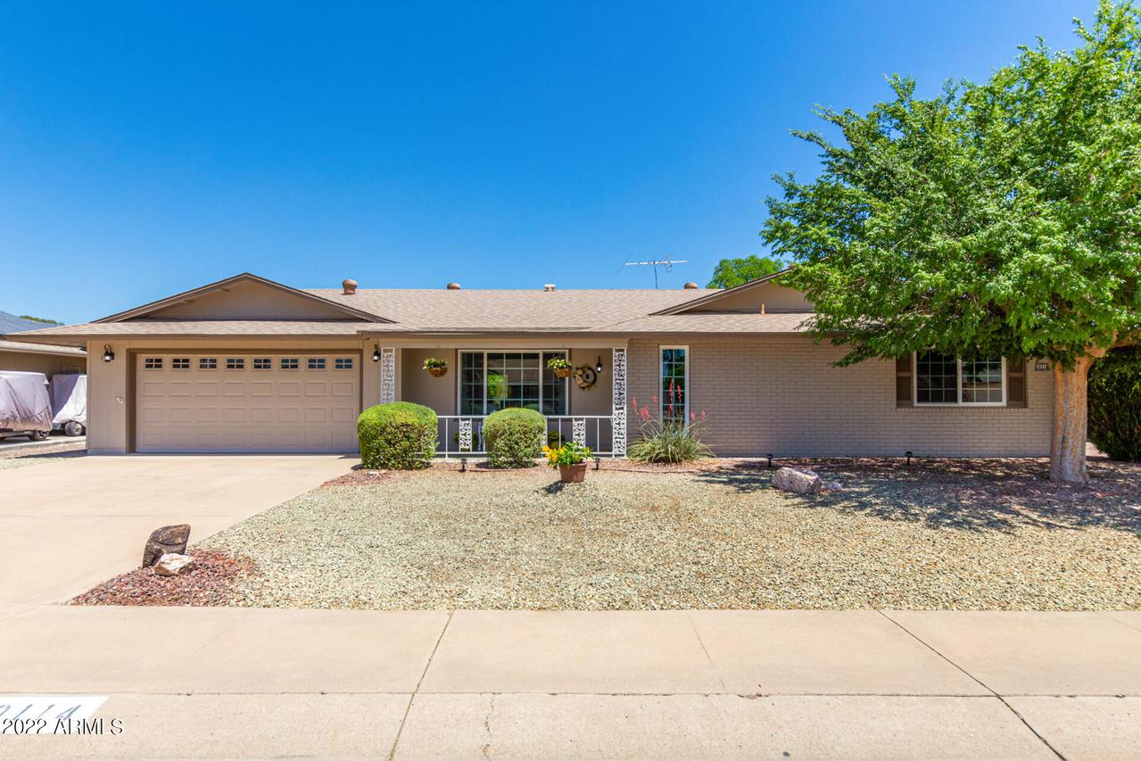 10114 W Sombrero Cir., Sun City, AZ 85373
