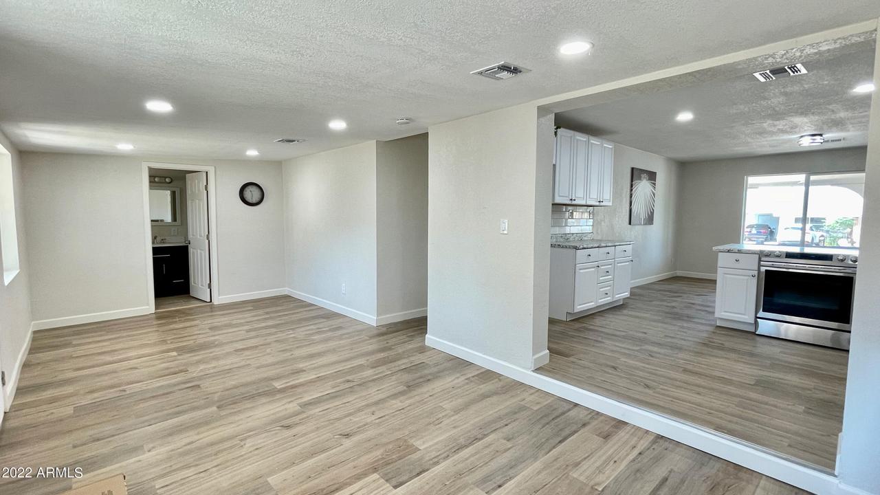 4753 E Burgess Ln., Phoenix, AZ 85040