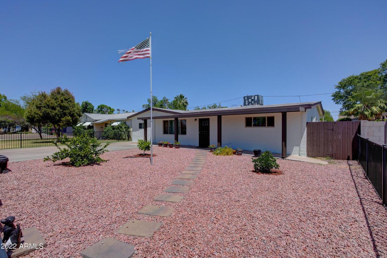 4511 N 17th Dr., Phoenix, AZ 85015