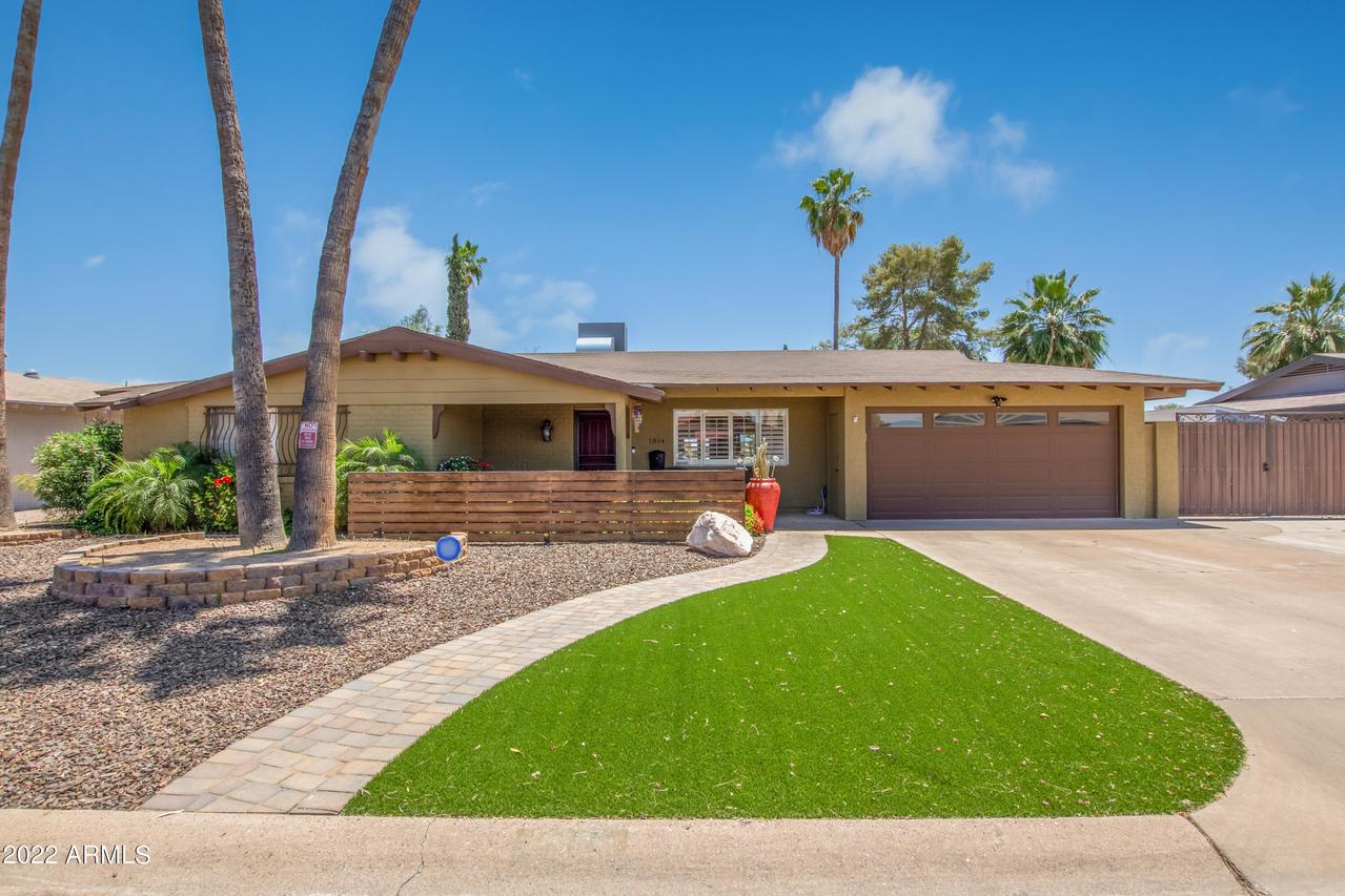 1014 S Saranac Ave., Mesa, AZ 85208