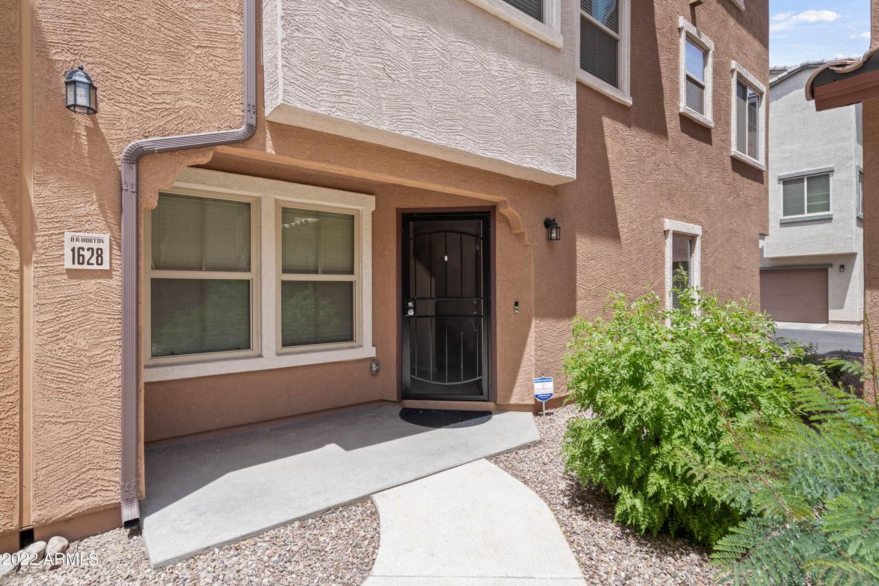 1628 N 77th Glen, Phoenix, AZ 85035