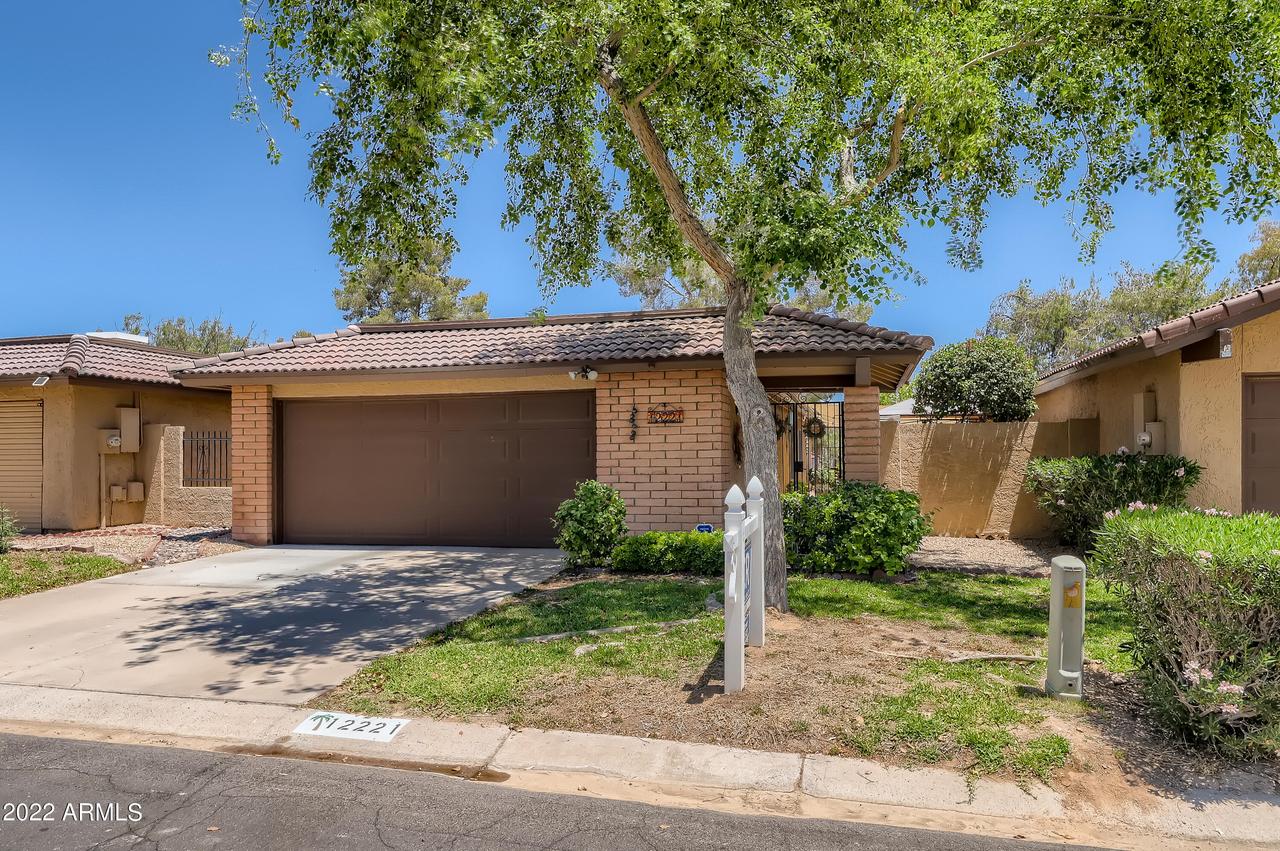 12221 S Paiute St., Phoenix, AZ 85044