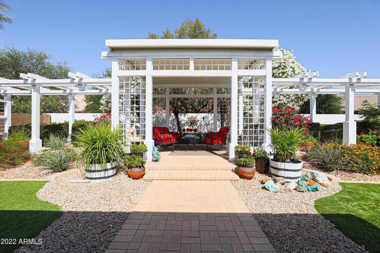 20414 N 133rd Way, Sun City West, AZ 85375