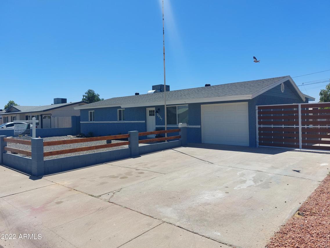 3237 E Nisbet Rd., Phoenix, AZ 85032