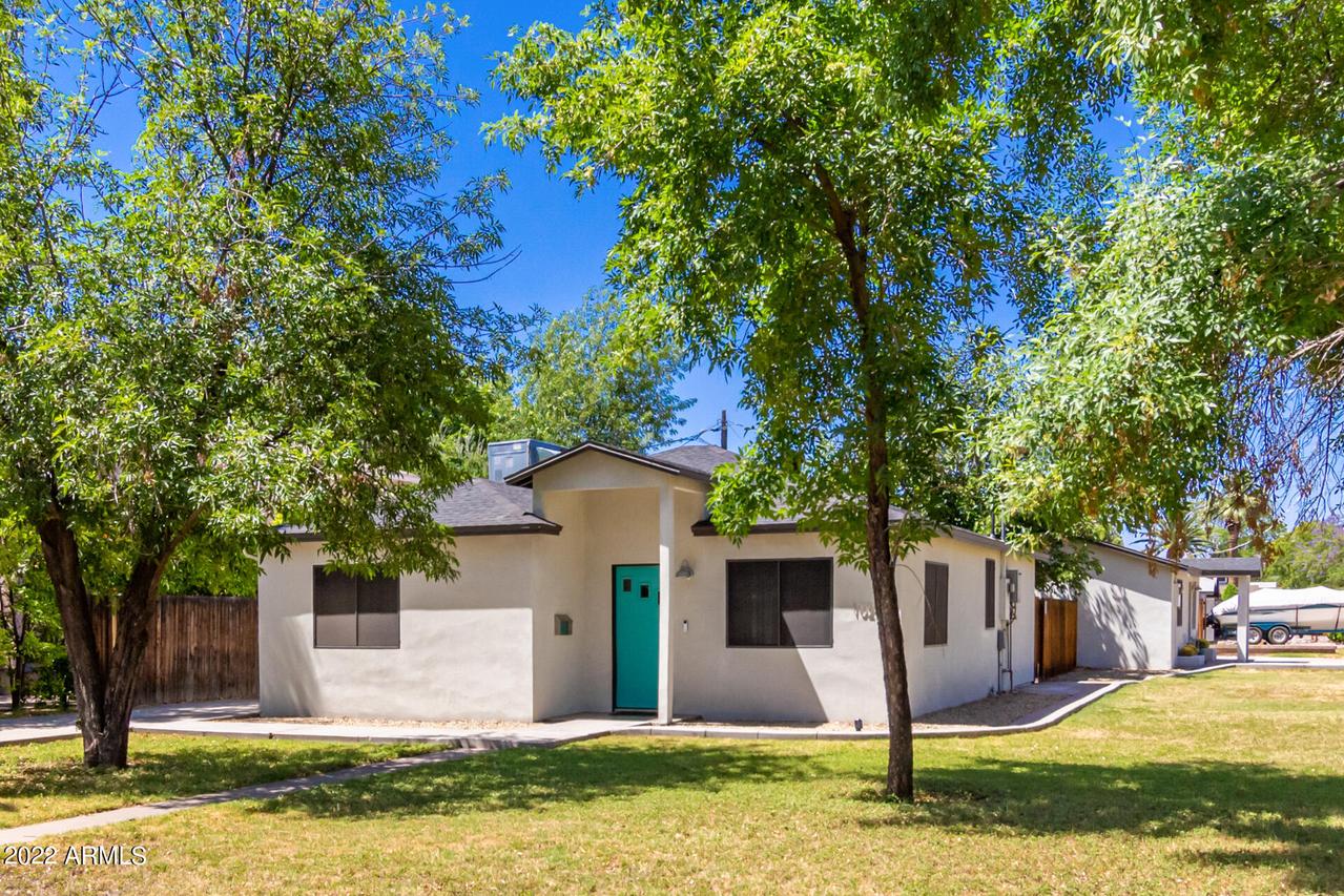1024 E Medlock Dr., Phoenix, AZ 85014