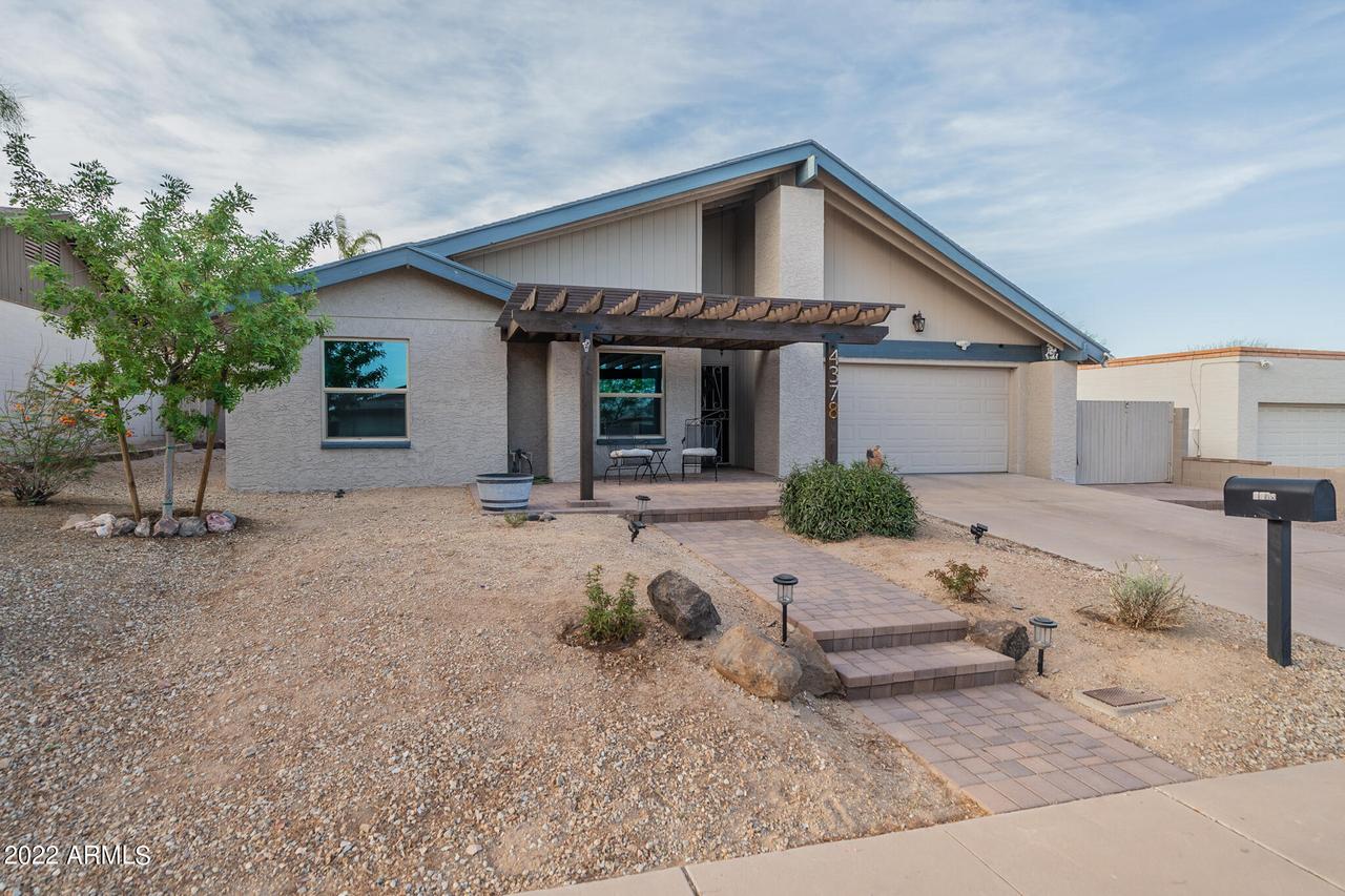 4378 E Pearce Rd., Phoenix, AZ 85044