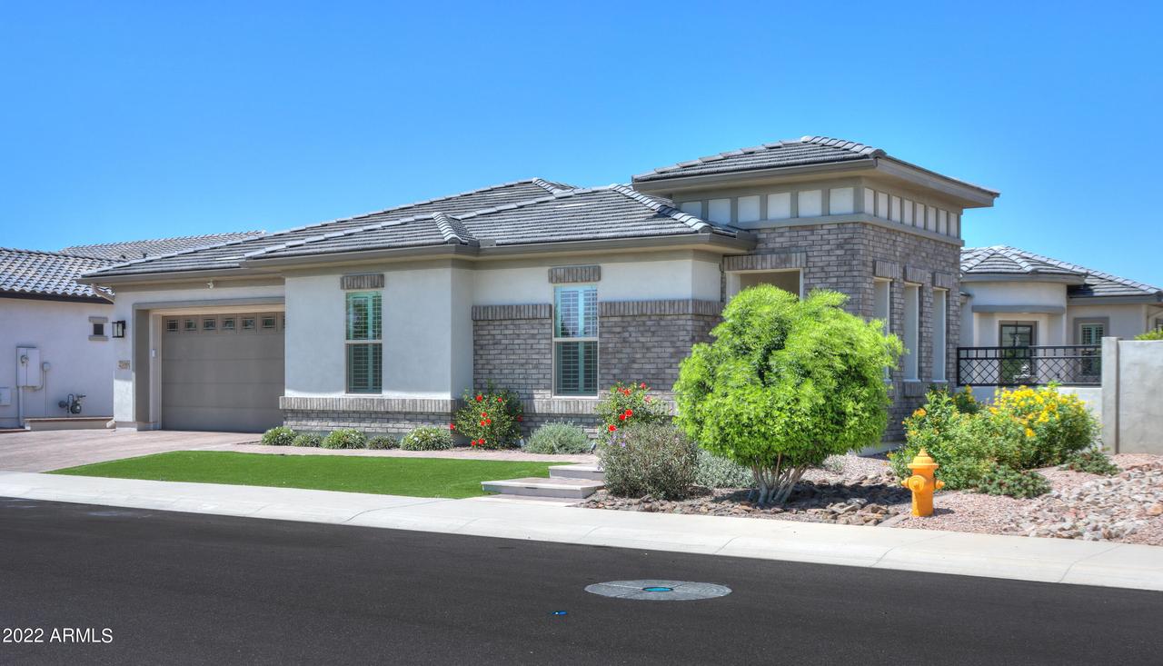 2166 E Sagittarius Pl., Chandler, AZ 85249