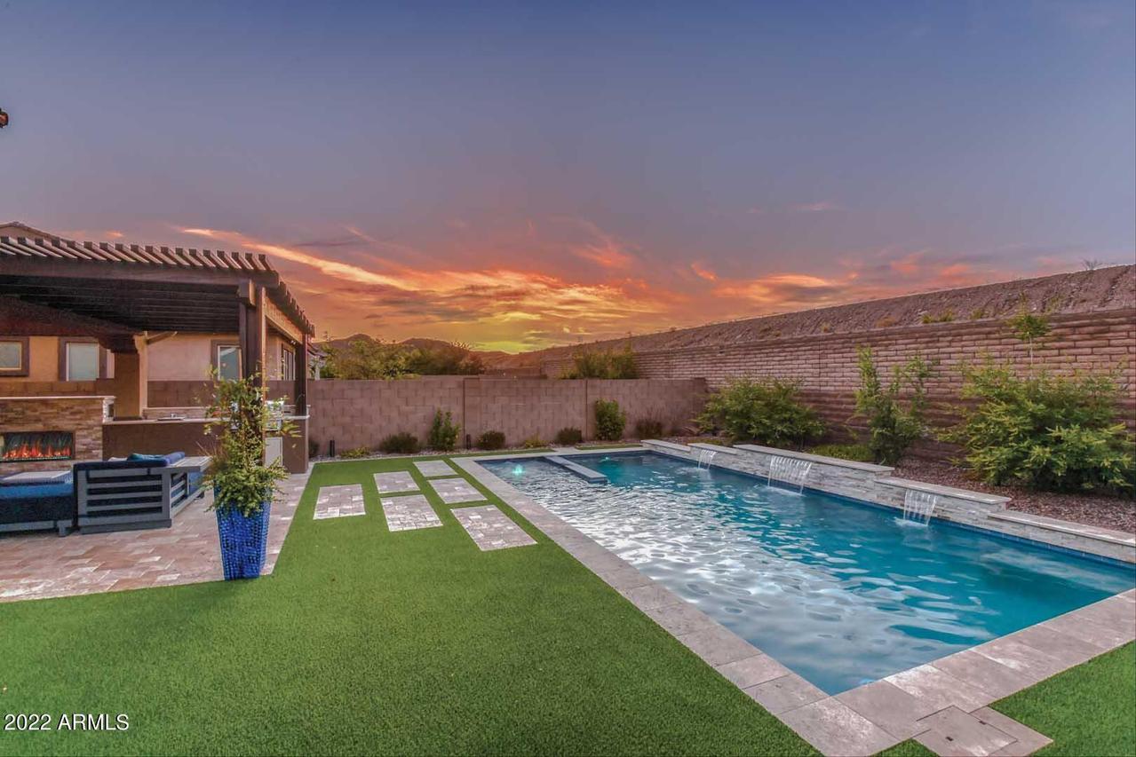 12796 W Caraveo Pl., Peoria, AZ 85383