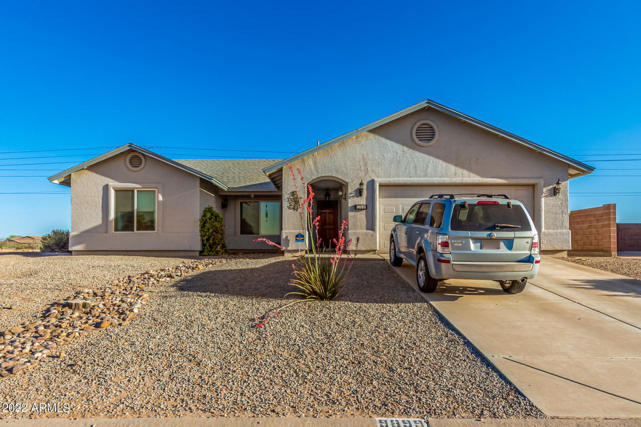 9899 W Sasabe Dr., Arizona City, AZ 85123