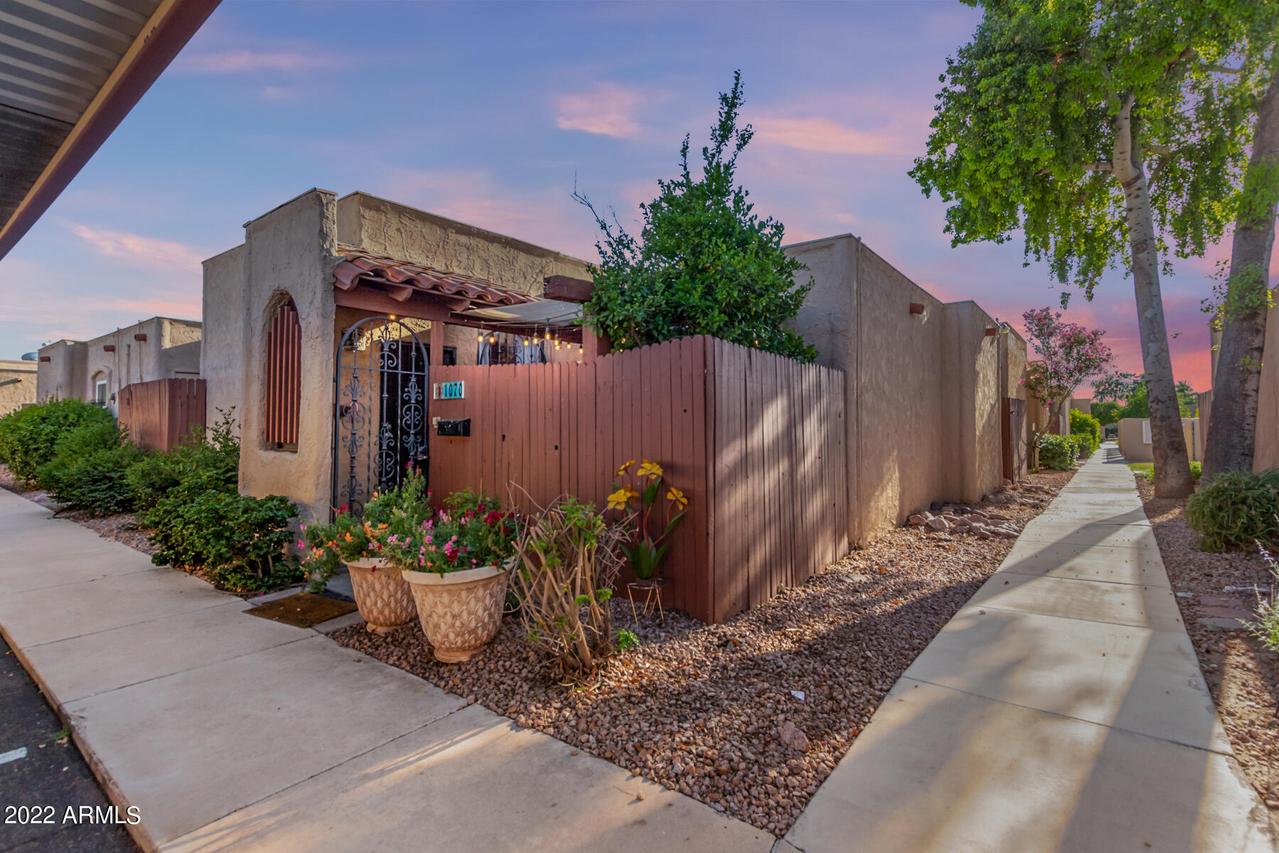1070 E Pueblo Rd., Phoenix, AZ 85020