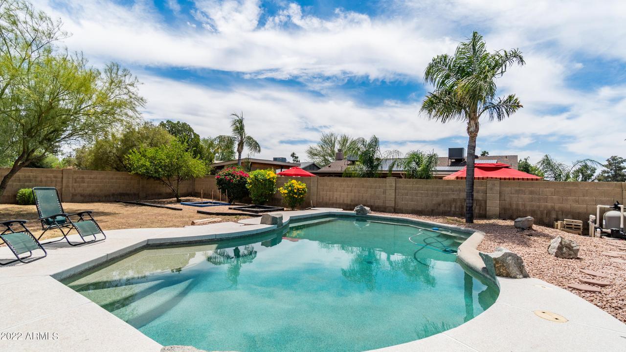 2839 W Wagoner Rd., Phoenix, AZ 85053