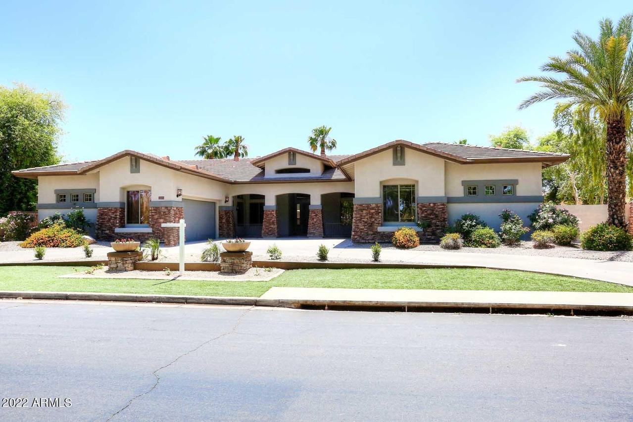 287 E Hampton Ln., Gilbert, AZ 85296