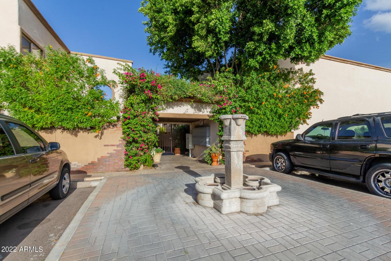 3619 E Monterosa St. #102, Phoenix, AZ 85018