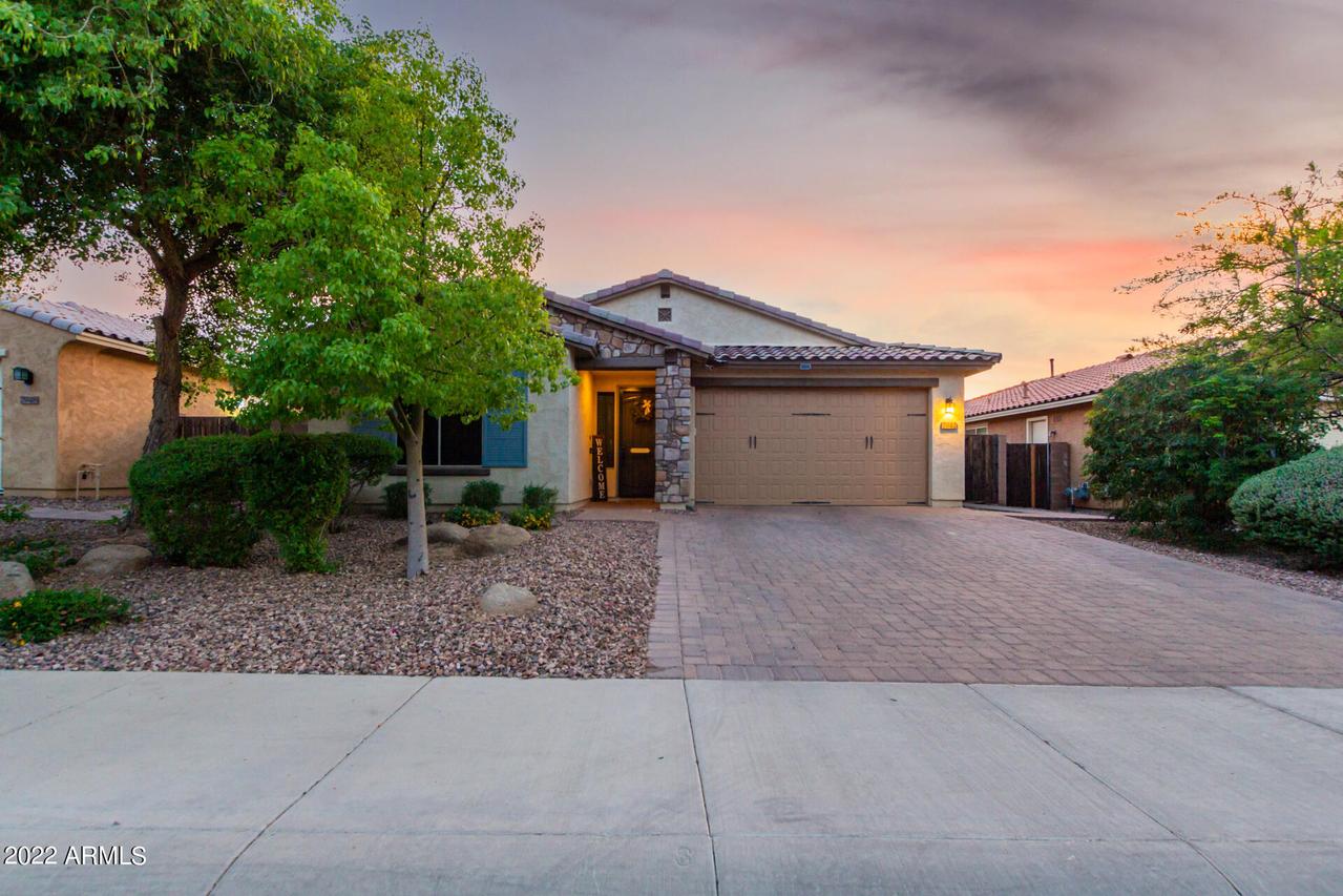 7942 S Frontier St., Gilbert, AZ 85298