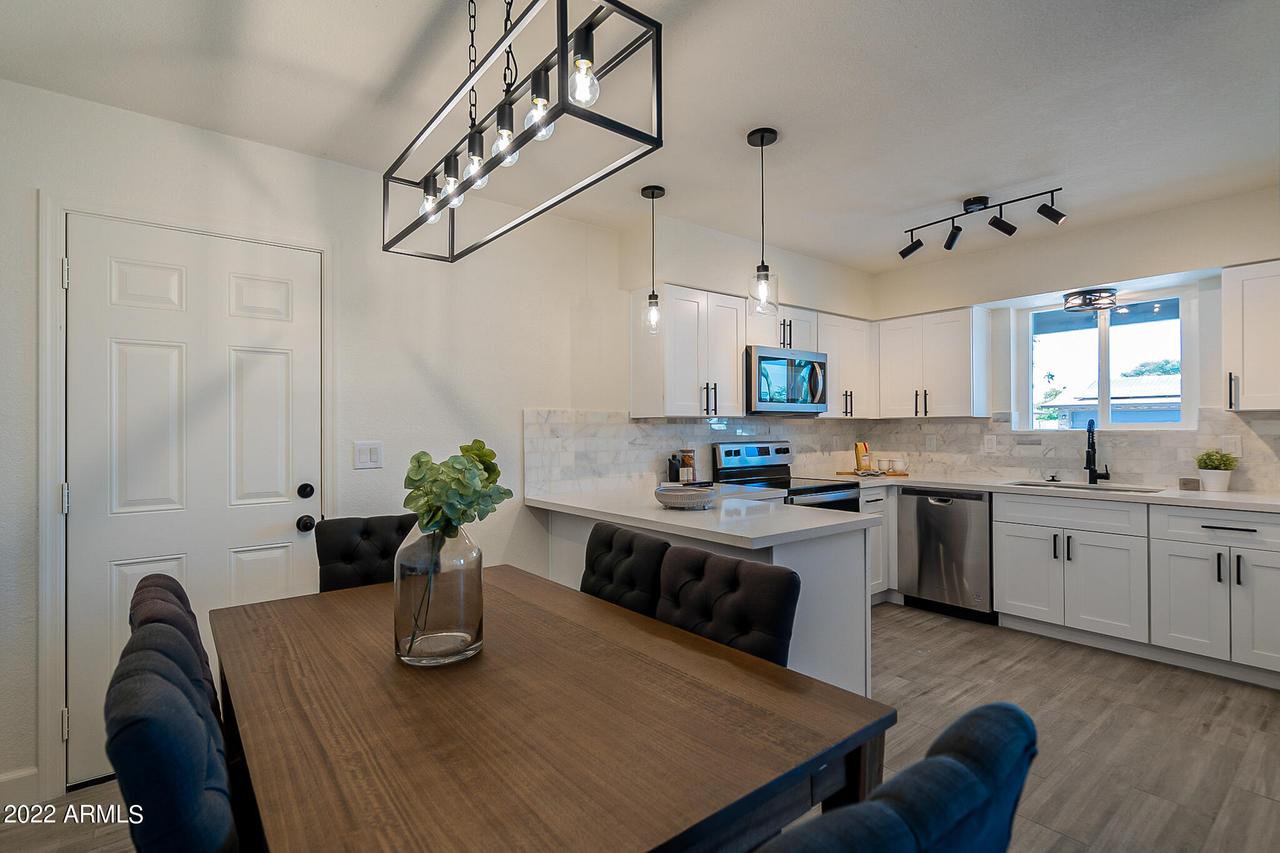 137 E Juniper St., Mesa, AZ 85201