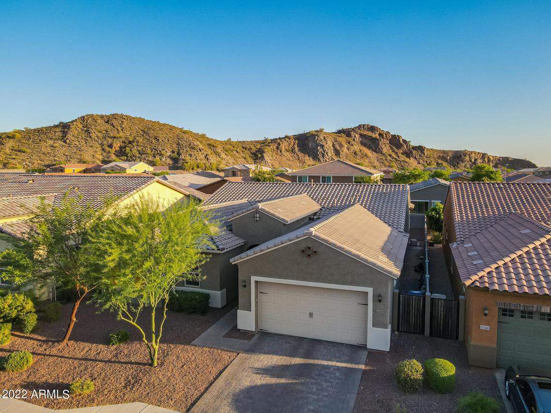 10337 W Buckhorn Tr., Peoria, AZ 85383