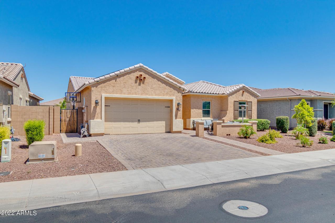 10226 W Oberlin Way, Peoria, AZ 85383