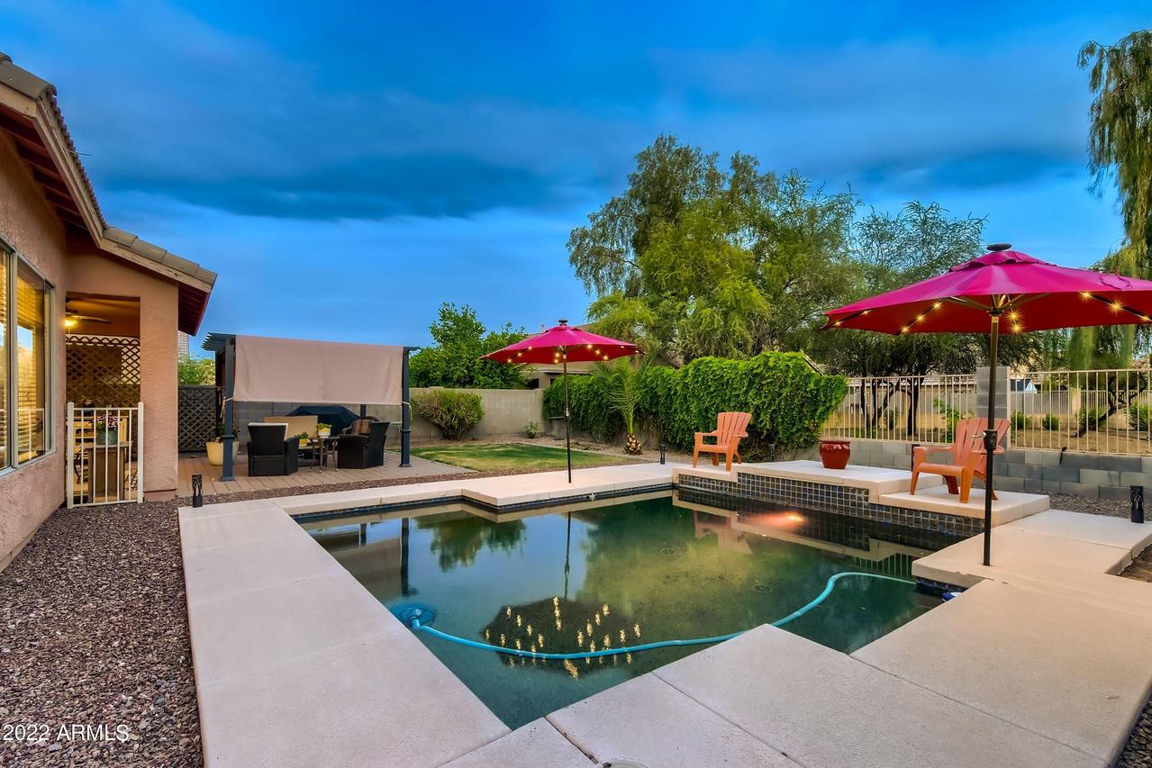 8031 W Pomo St., Phoenix, AZ 85043