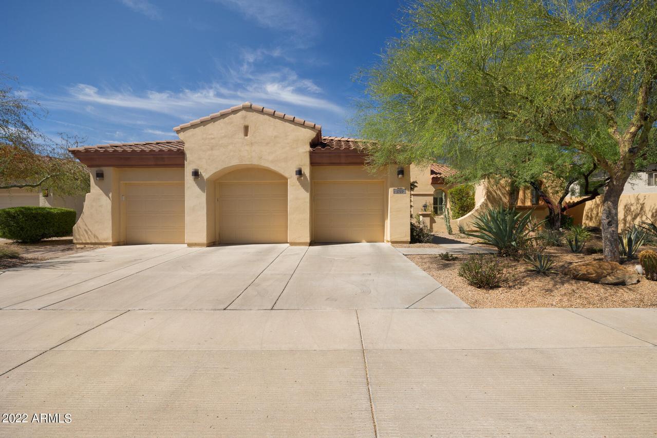 1719 W Brianna Rd., Phoenix, AZ 85085